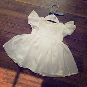 💕✨NWT White Baby Girl Dress✨💕